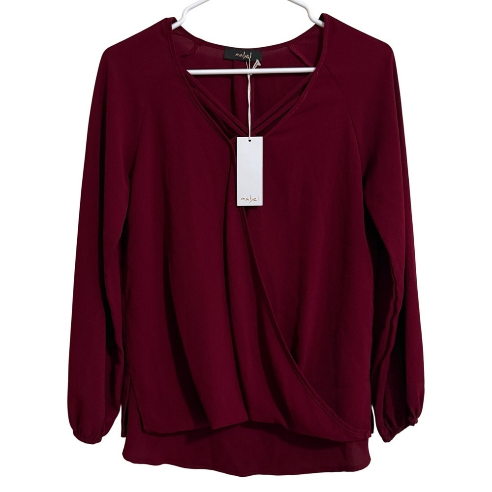 Elegant Burgundy Blouse - Picture 2 of 6